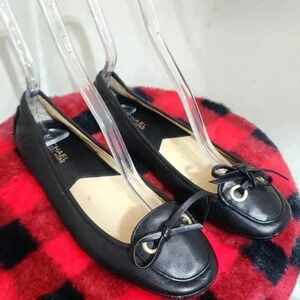 Michael Kors Leather Loafers. Size 7